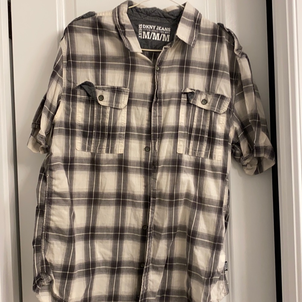 DKNY men’s short sleeve shirt